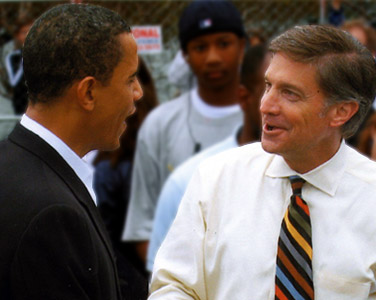 President Barack Obama and Will Wynn converse